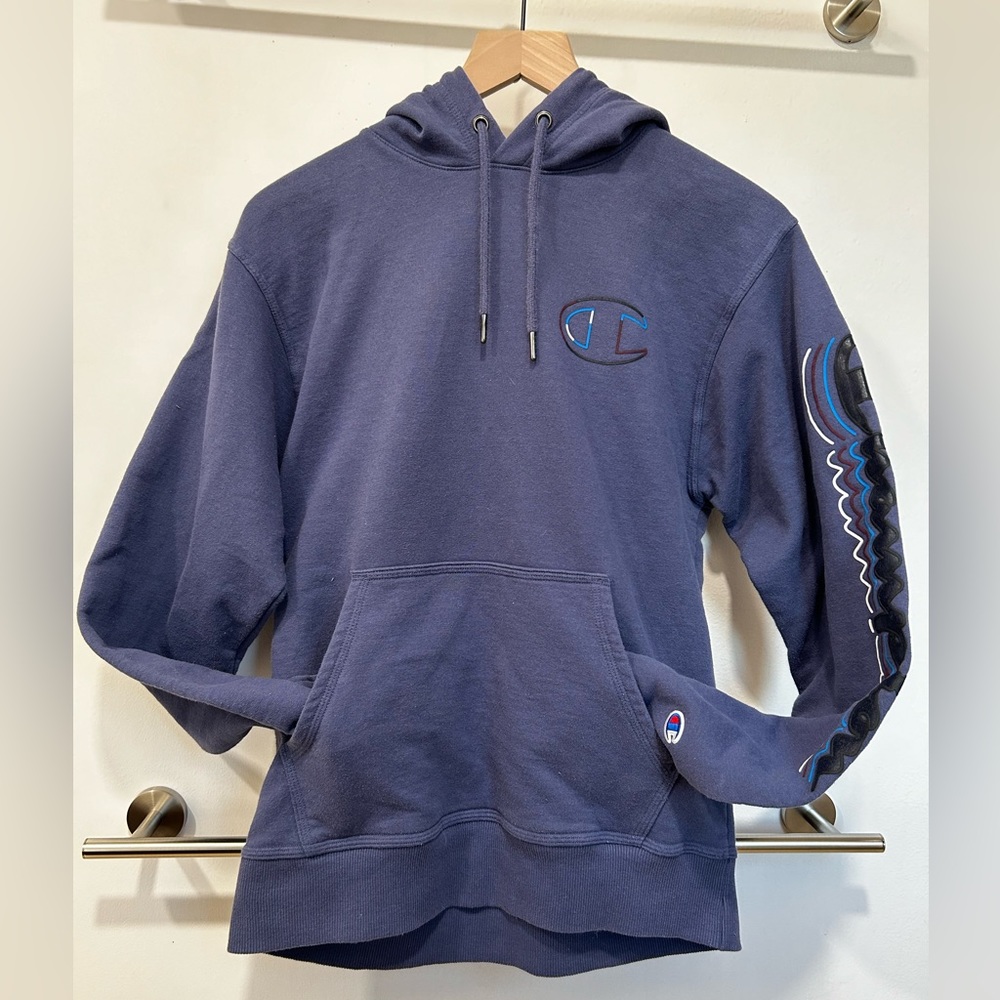 Champions Hoodie SMALL